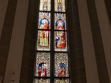 Die Chorfenster in Sankt Crescentius (Foto: Karl-Franz Thiede)